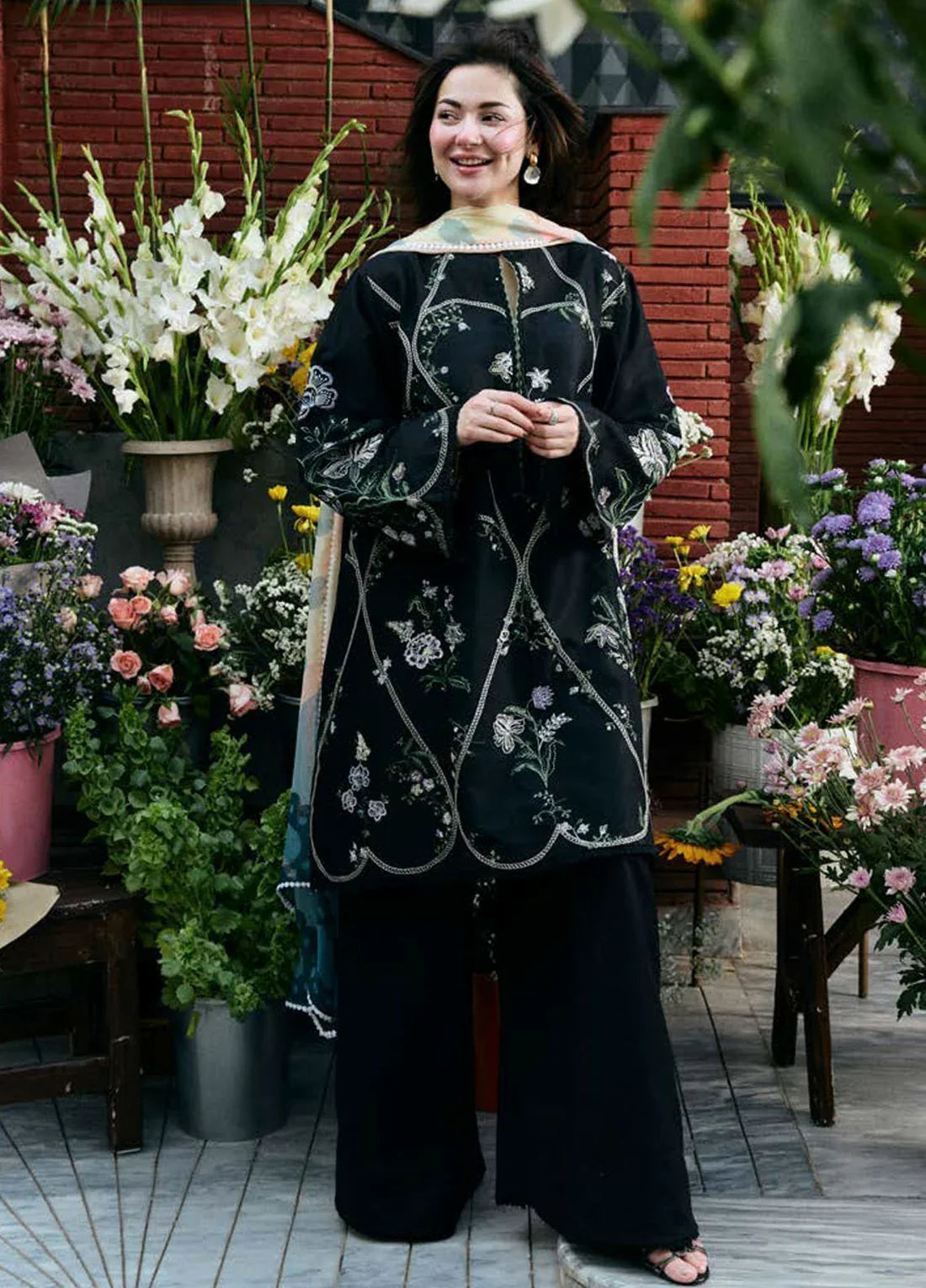 Khaddar 3 Piece Embroidered Dress - VL1144