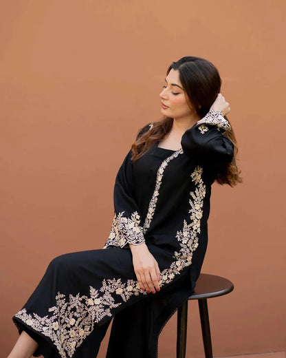 Lajwanti 2Pc Embroidered Lawn Suite With Fully Embroidered trouser & Patches VL725