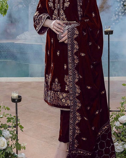 Unstitched Embroidered Velvet 3PCs With Velvet Shawl - VL970