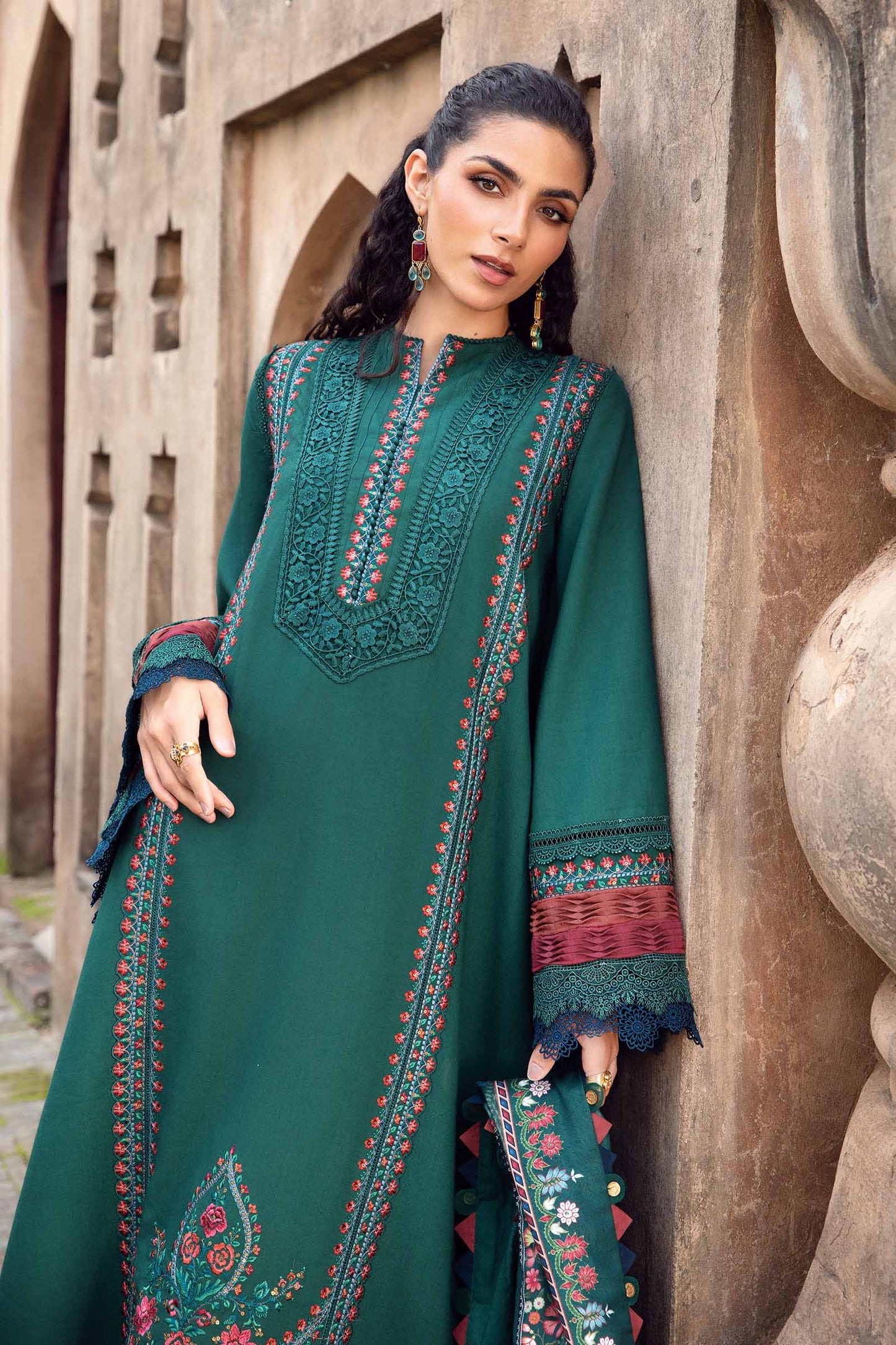 Mohagni - Winter 3PC Dhanak Embroidered Suit - VL1136