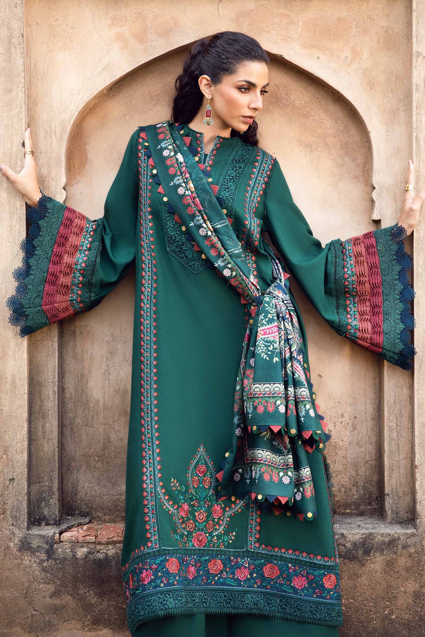 Mohagni - Winter 3PC Dhanak Embroidered Suit - VL1136