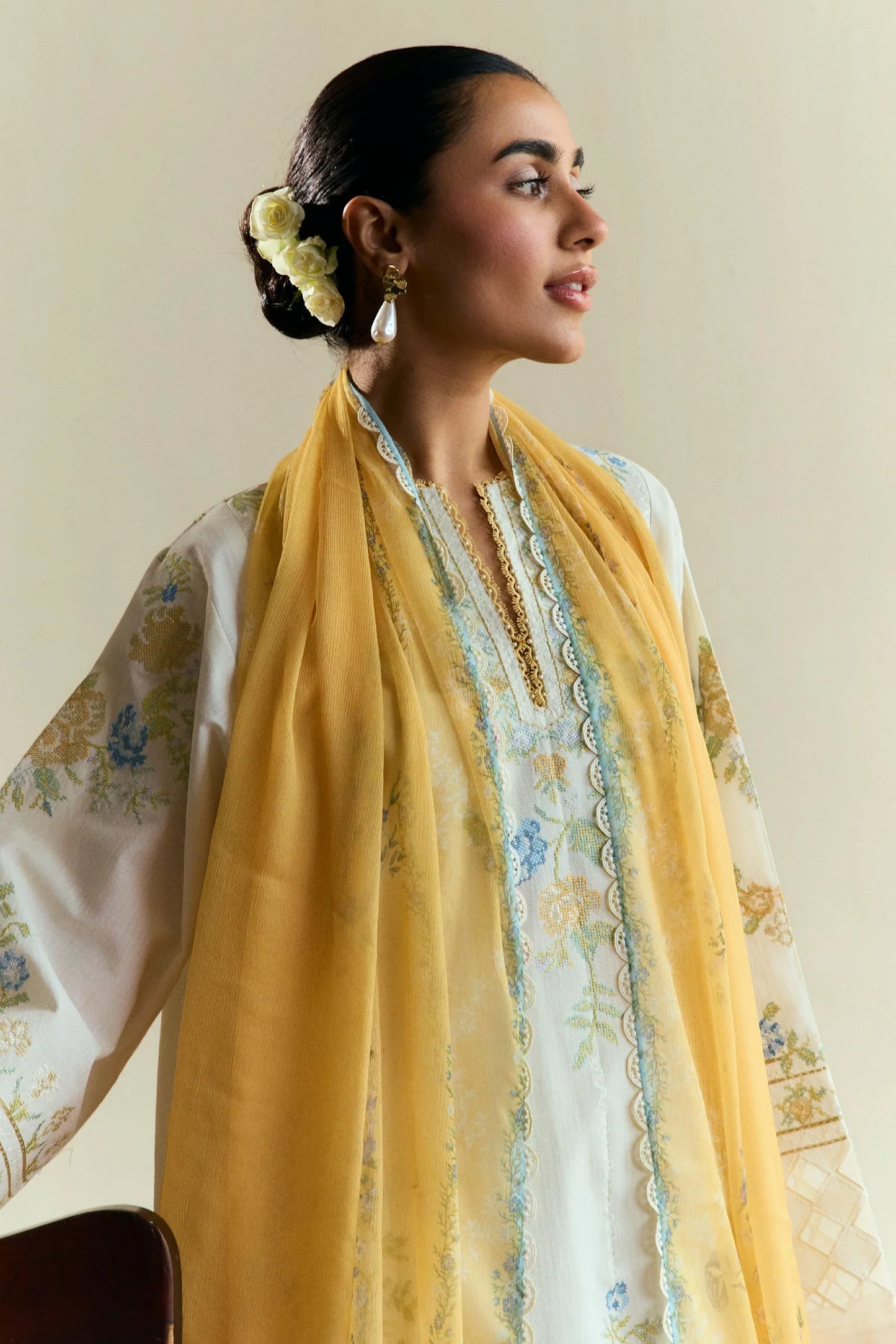 Mushq - 3PC Dhanak ChickenKari Embroidered Suit - VL1129