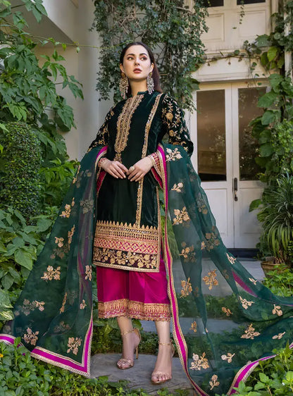 Zainab Chottani - Embroidered Velvet Dress - VL987