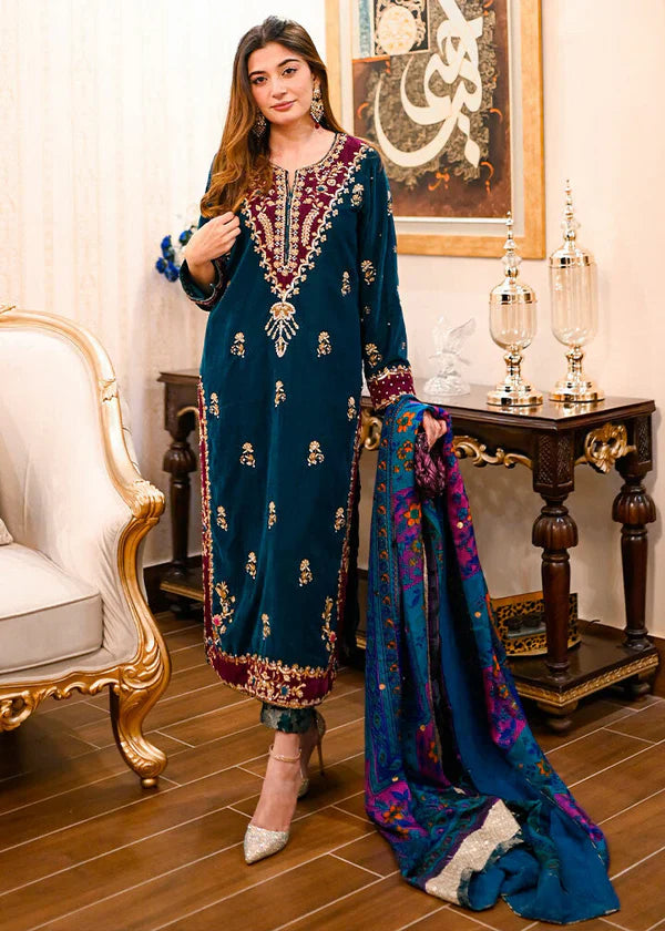 Veezal - Embroidered Velvet Dress with Wool Shawl - VL989